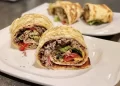 Low-Carb Big Mac Rolle