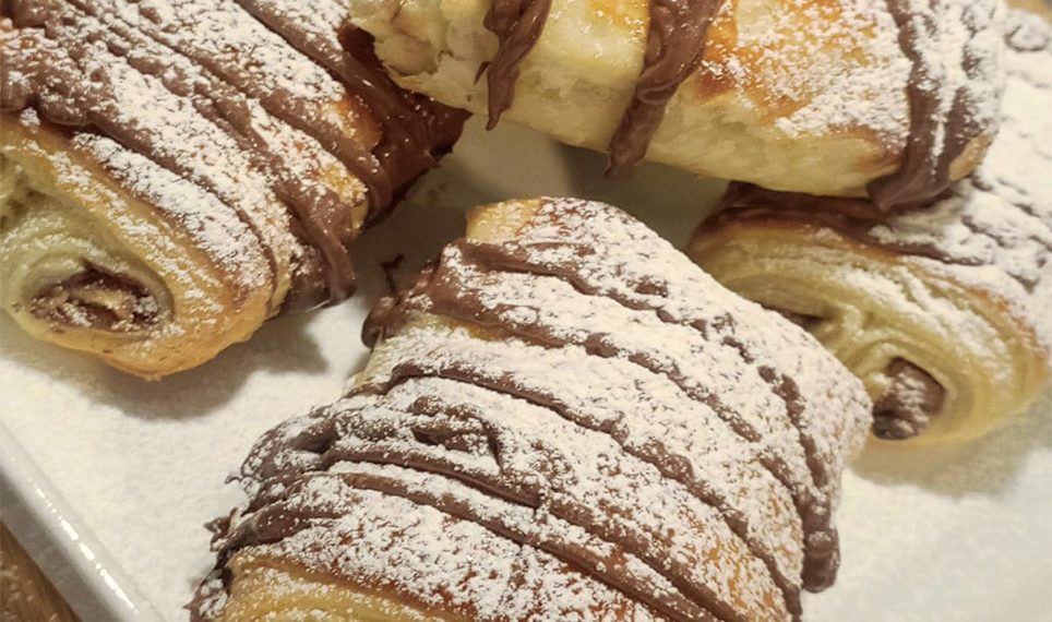 Kinderschokoladen Croissants aus nur zwei Zutaten