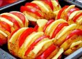 Schneiden Sie die Kartoffeln auf diese Weise und fügen Sie den Käse und die Tomate hinzu. Es wird so lecker sein: