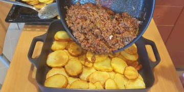 KARTOFFEL HACK AUFLAUF, KÖSTLICHES ABENDESSEN FÜR DIE GANZE FAMILIE !