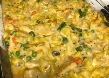 Bester vegetarischer Nudelauflauf 