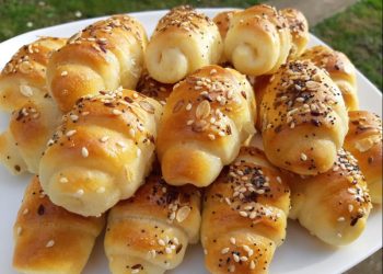 Omas Hefehörnchen mit Schafskäse, das essen alle gern sooo lecker