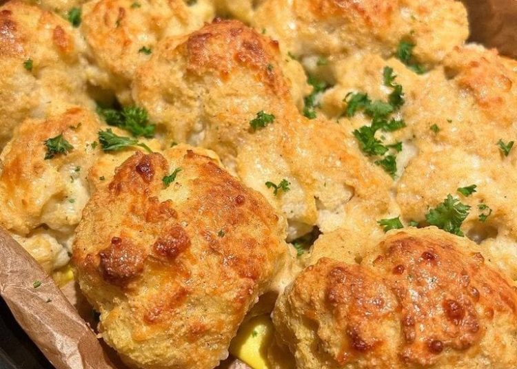 Blumenkohl-Brokkoli-Gemüse mit cremiger Käsesauce – Alte Oma Rezepte
