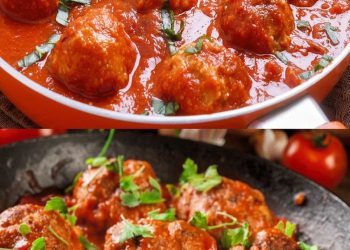 Gefüllte Kartoffeln mit Hackbällchen in Tomatensoße Rezept