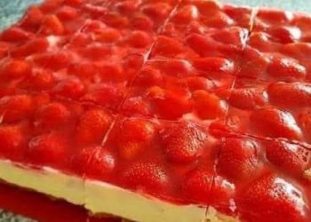 Erdbeerkuchen mit Schmand – Vanillecreme