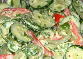 Paprika Gurken Salat Mit Joghurt Senf Dressing