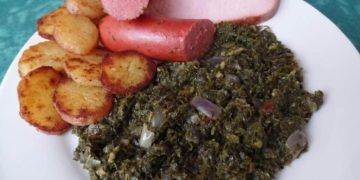 Grünkohl mit Kassler, Kochwurst und Pinkel