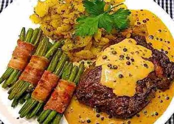 Rinderfilet mit grüner Pfeffersahnesoße