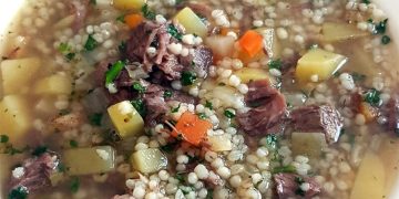 Omis Graupensuppe Rezept