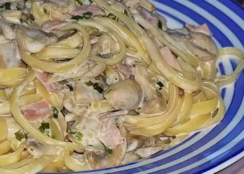 Cremige Spaghetti mit Champignons