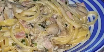 Cremige Spaghetti mit Champignons