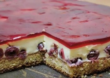 Menschhh ist das lecker mhmm! Kirsch Schmand Blechkuchen