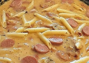 Würstchen Senf Gulasch mit Penne