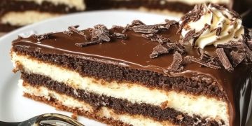 Schoko-Vanille-Schichtkuchen