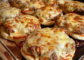 Salami Burger mit 100 g Mozzarellakäse, superlecker!