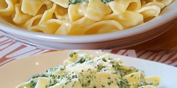 Nudeln mit 650 g Rahmspinat in Frischkäse Soße