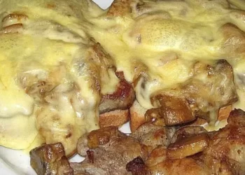 Jägertoast mit Käse überbacken, zum Sattessen – megalecker und so einfach zubereitet