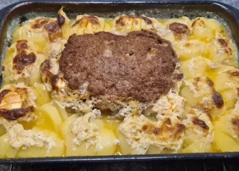 Hackbraten mit Kartoffeln in Sahne