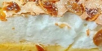Neues Apfelkuchenrezept. Zarter Apfelkuchen, der auf der Zunge zergeht. Einfaches und schnelles Rezept.