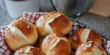Einfache, aber köstliche DDR-Brötchen