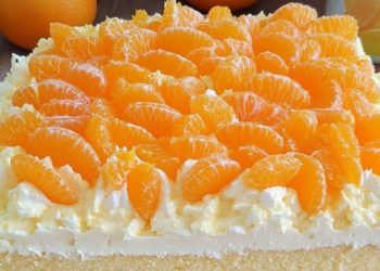 Fantakuchen mit Mandarinen und Paradiescreme