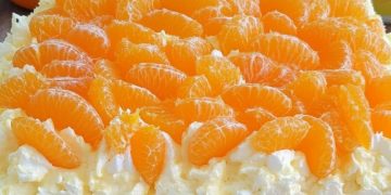 Fantakuchen mit Mandarinen und Paradiescreme