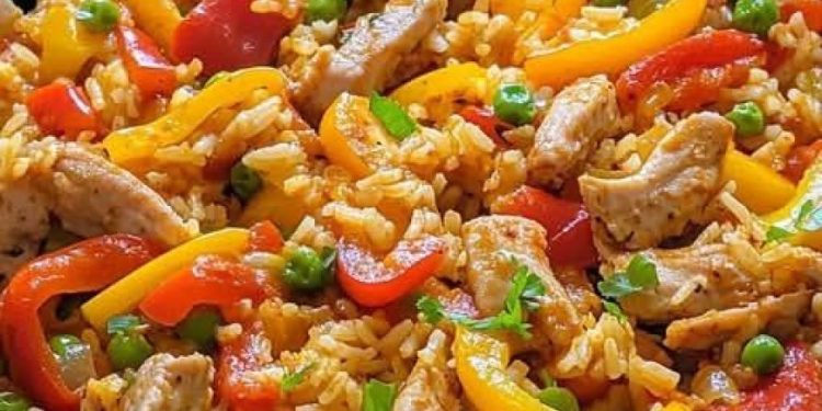 Paprika Reispfanne mit Hähnchen